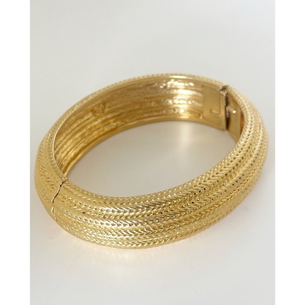 Vintage St. John Bangle Clamper Bracelet Gold Tone Woven Texture Designer - Picture 8 of 9